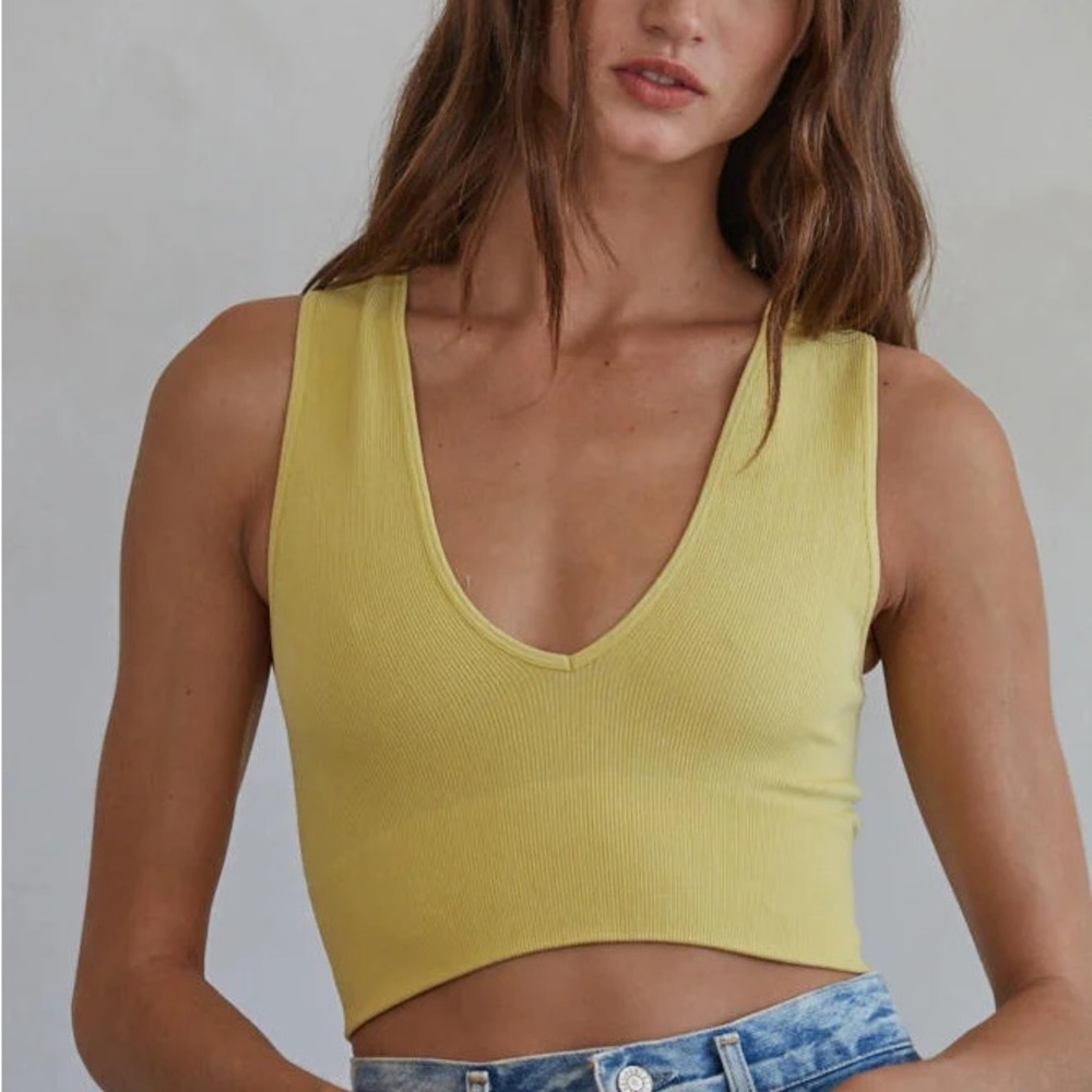Lemon V-Neck Crop Top